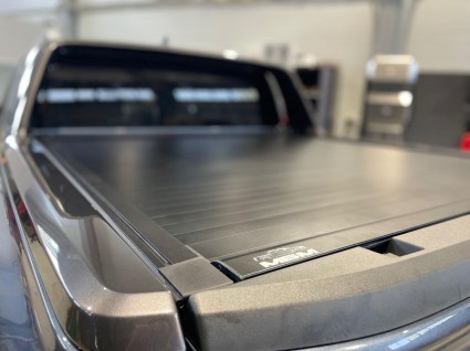 Механическая роллета на кузов Ford Ranger - фото 4